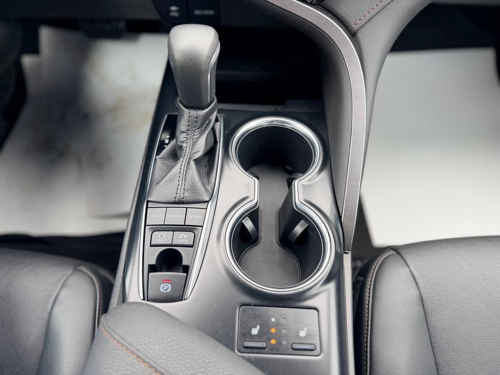 2019 Toyota CAMRY HYBRID XLE