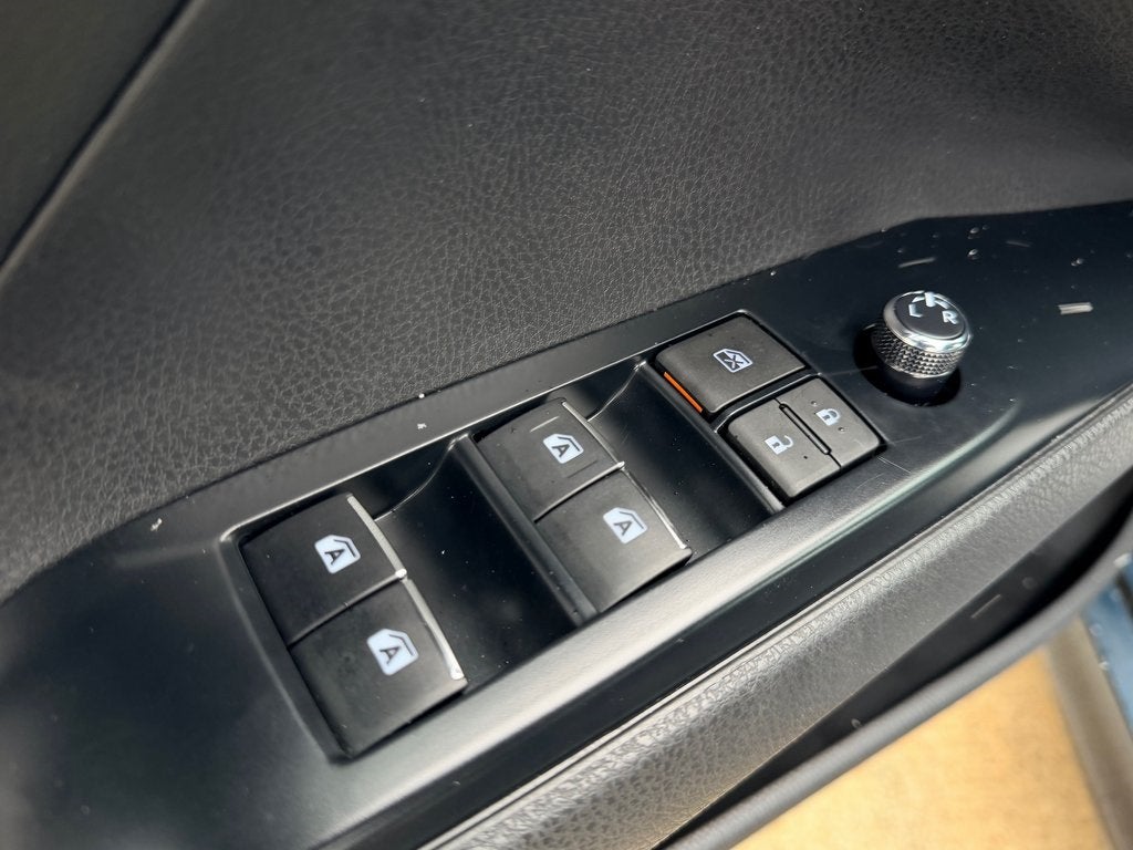 2019 Toyota CAMRY HYBRID XLE