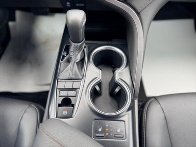 2019 Toyota CAMRY HYBRID XLE