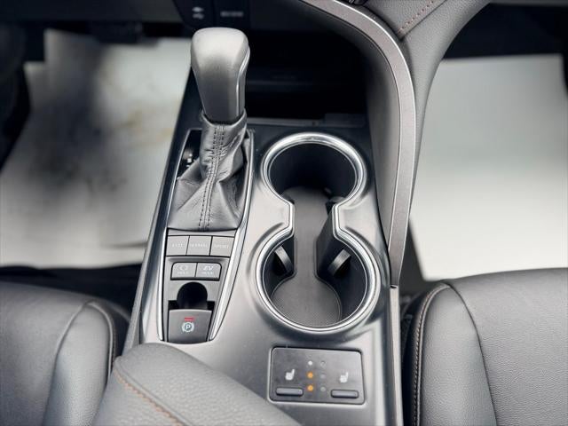 2019 Toyota CAMRY HYBRID XLE