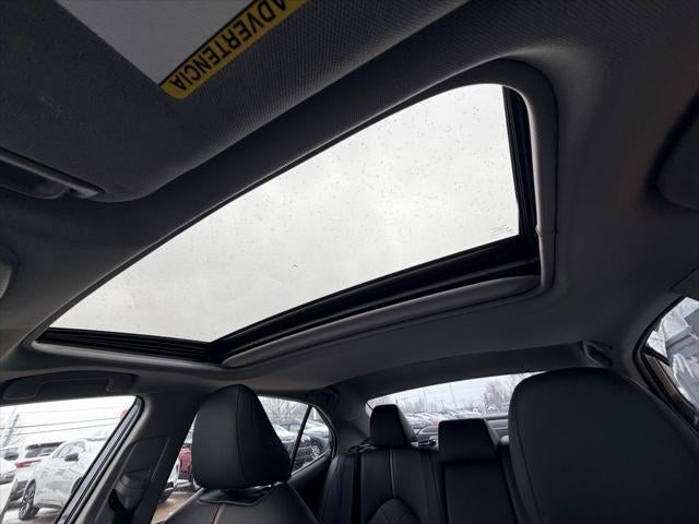 2019 Toyota CAMRY HYBRID XLE