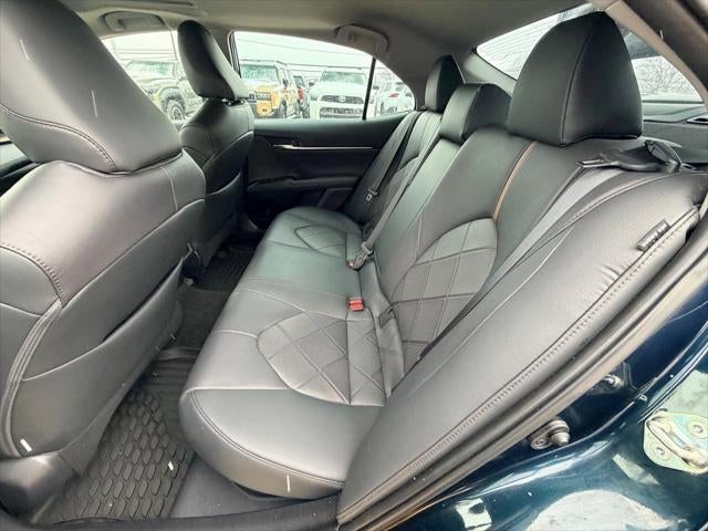 2019 Toyota CAMRY HYBRID XLE