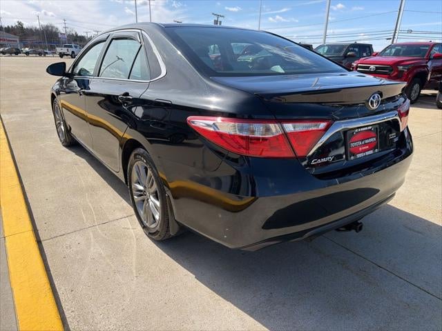 2016 Toyota CAMRY SE