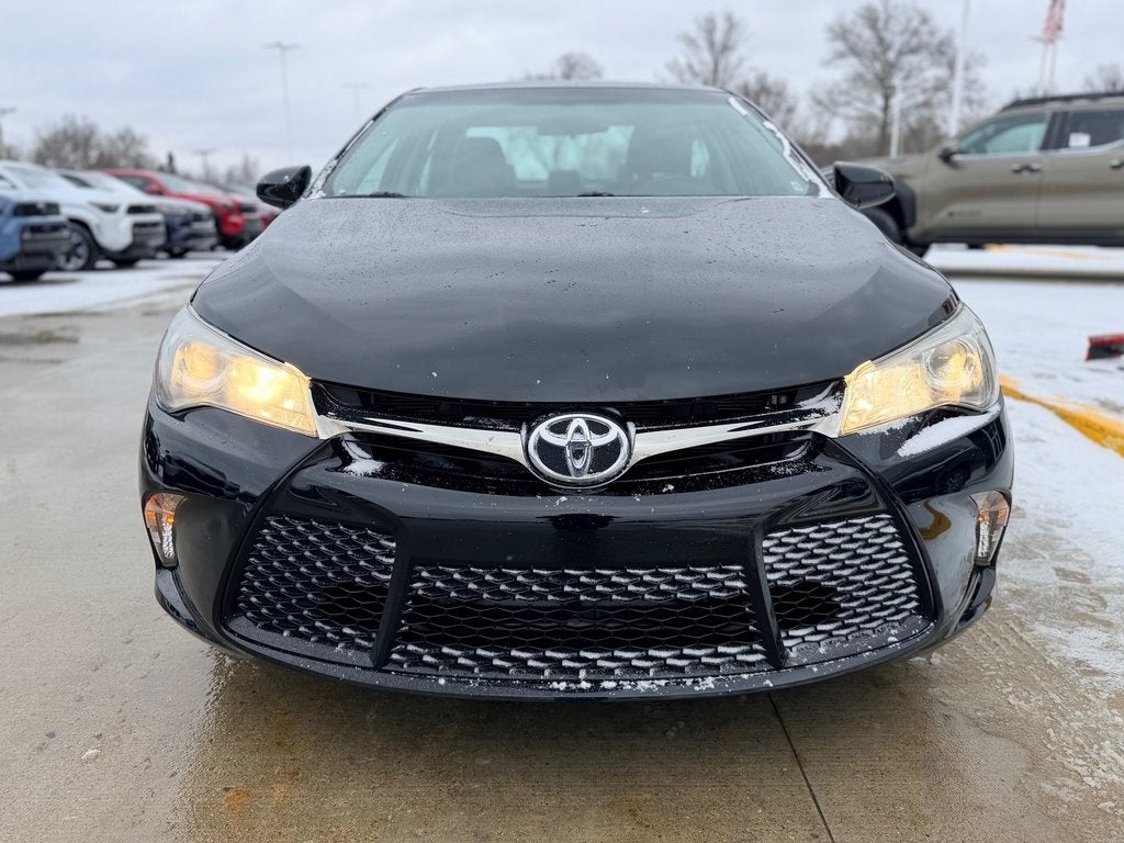 2017 Toyota CAMRY SE