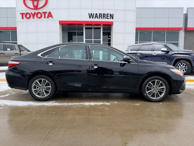 2017 Toyota CAMRY SE