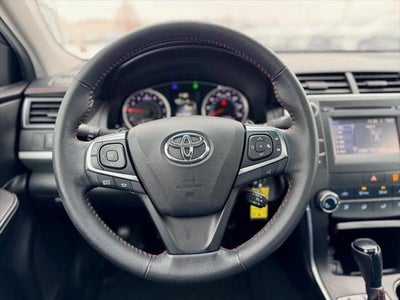 2017 Toyota CAMRY SE