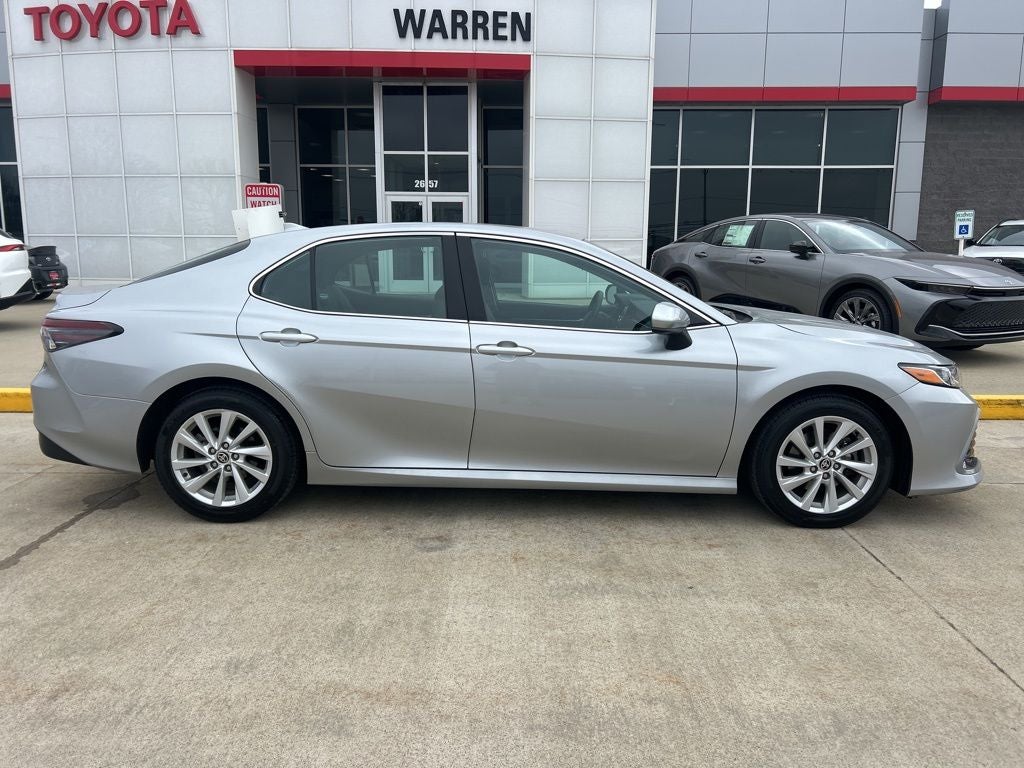 2021 Toyota CAMRY LE