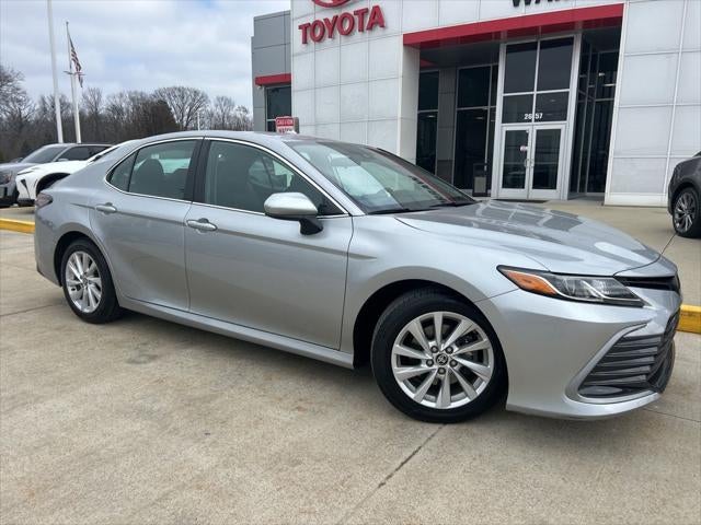 2021 Toyota CAMRY LE