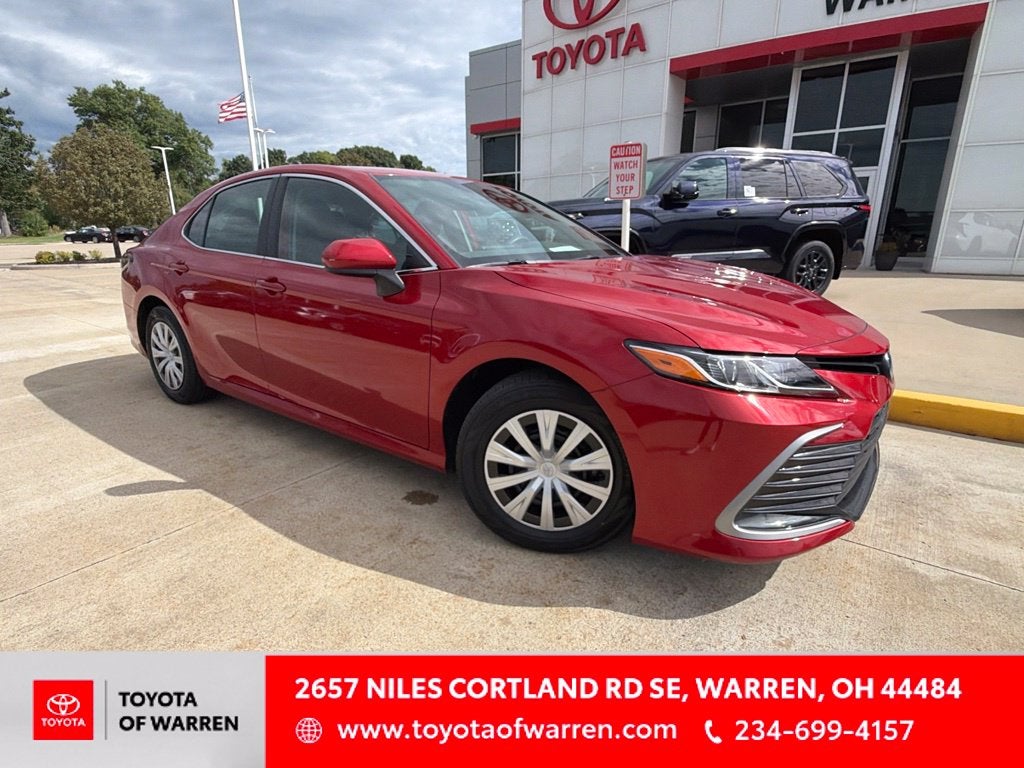 2023 Toyota Camry Hybrid LE