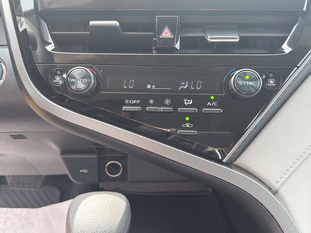 2023 Toyota Camry Hybrid LE