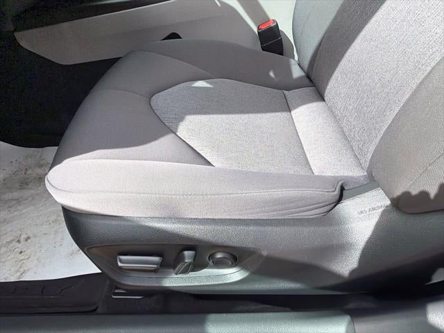 2023 Toyota Camry Hybrid LE