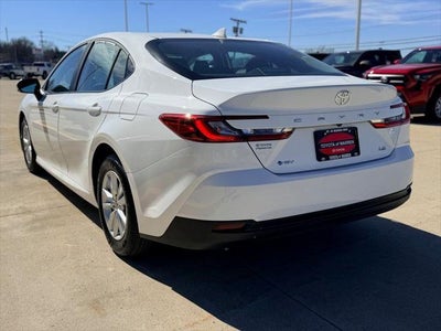 2025 Toyota CAMRY LE