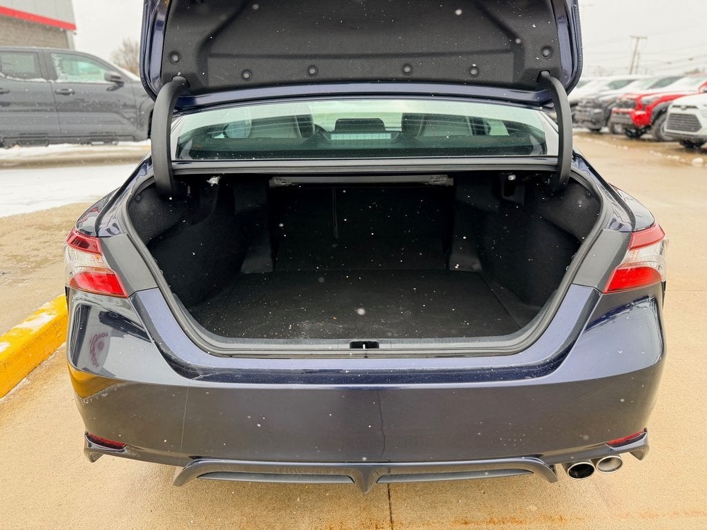 2022 Toyota CAMRY SE