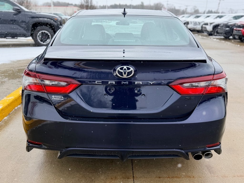 2022 Toyota CAMRY SE