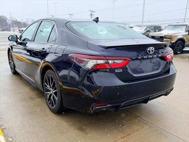 2022 Toyota CAMRY SE