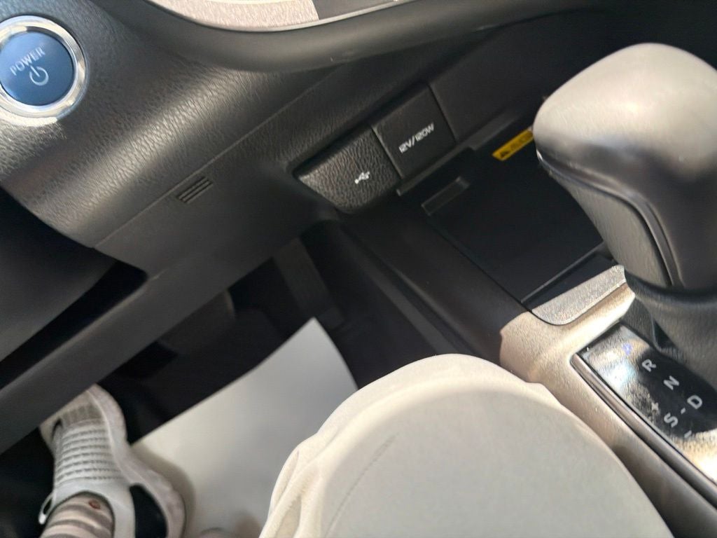 2022 Toyota Camry Hybrid XSE