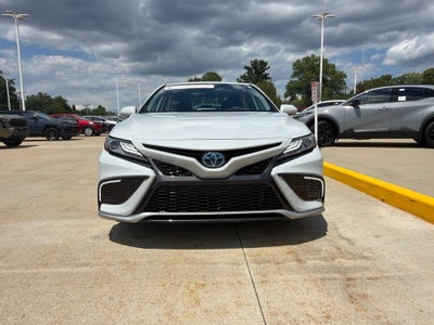 2022 Toyota Camry Hybrid XSE