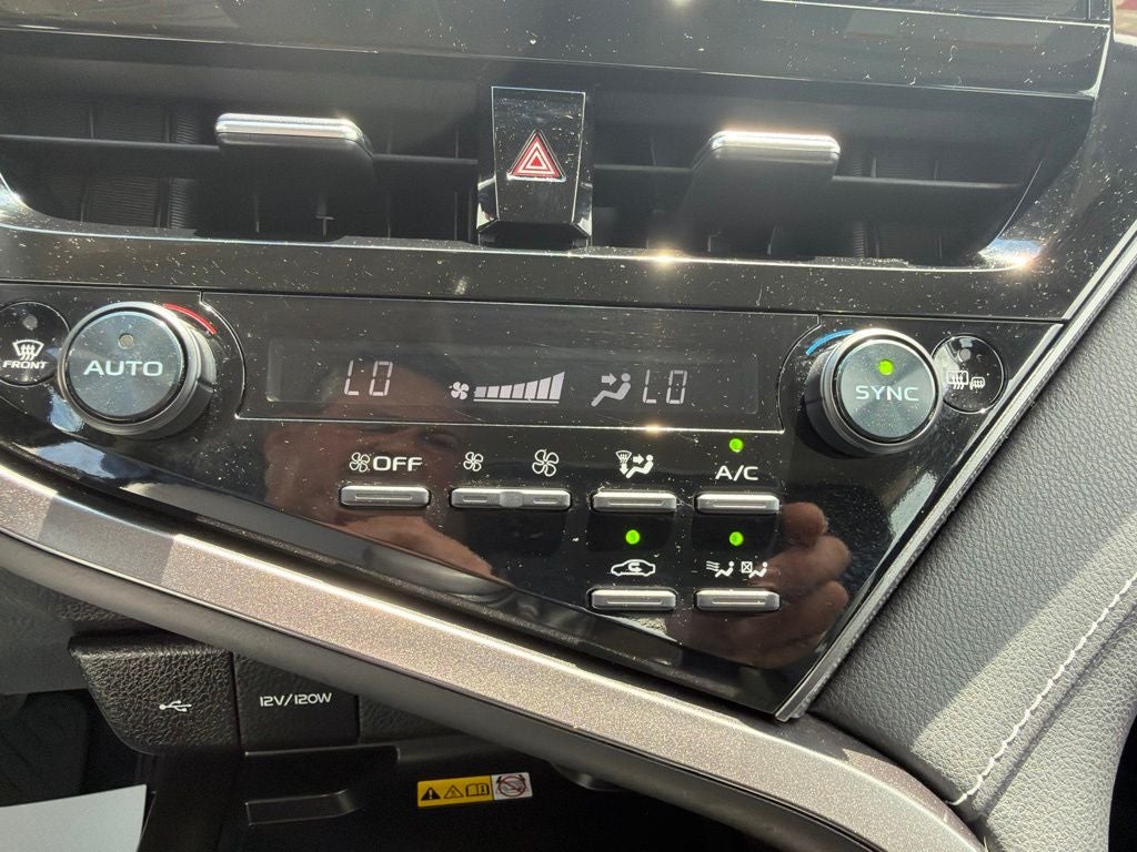 2022 Toyota Camry Hybrid XSE