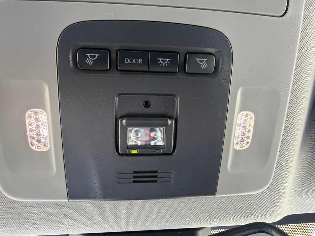 2022 Toyota Camry Hybrid XSE