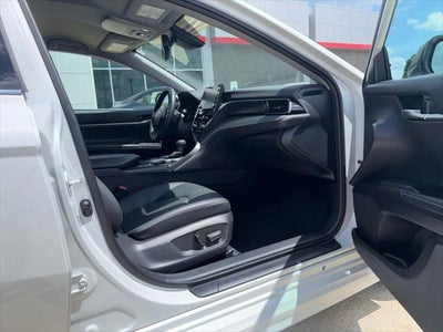 2022 Toyota Camry Hybrid XSE
