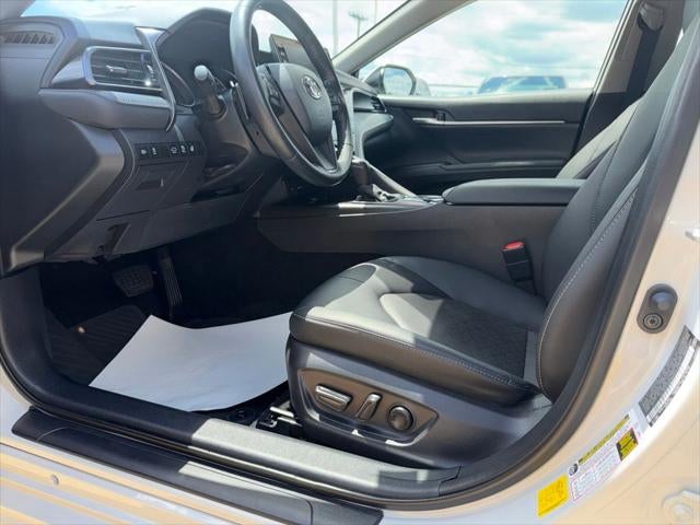 2022 Toyota Camry Hybrid XSE