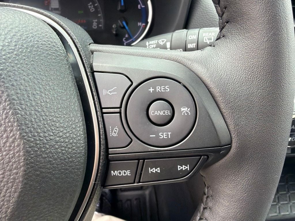 2025 Toyota RAV4 Hybrid XLE Premium