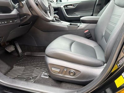 2025 Toyota RAV4 Hybrid XLE Premium