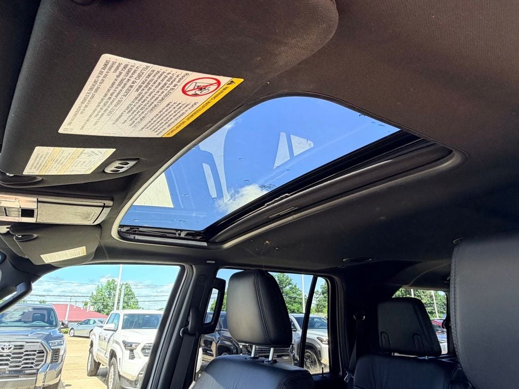 2016 Lincoln Navigator Select