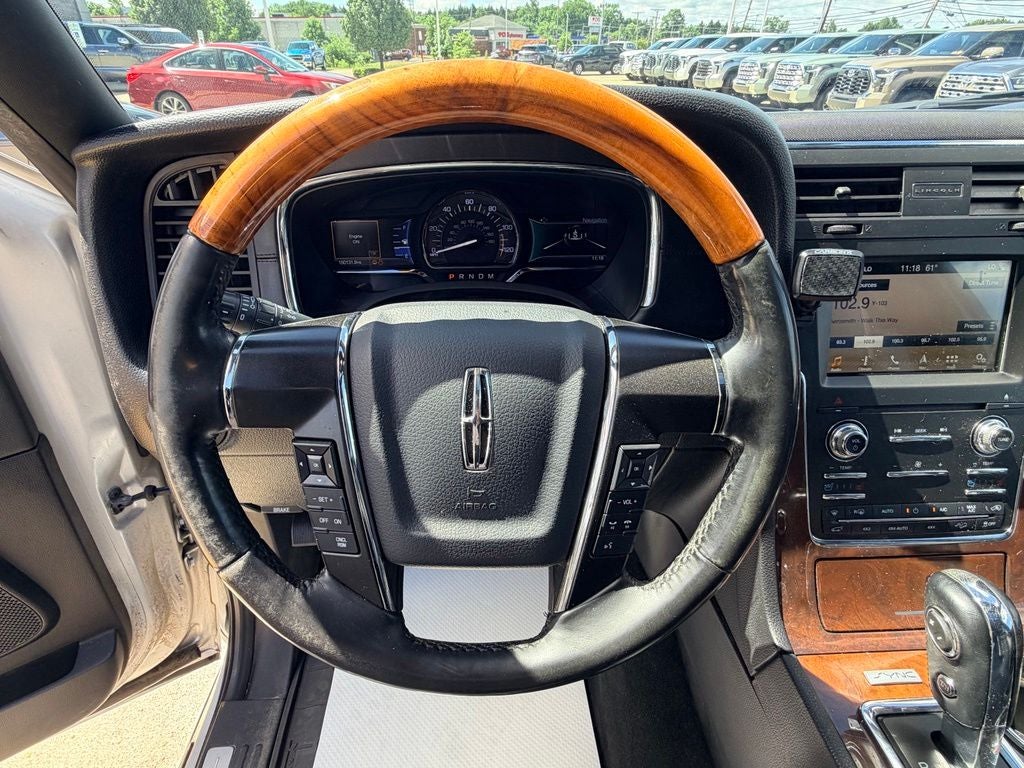 2016 Lincoln Navigator Select