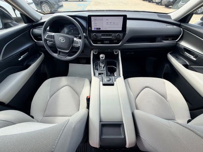 2025 Toyota Grand Highlander LE