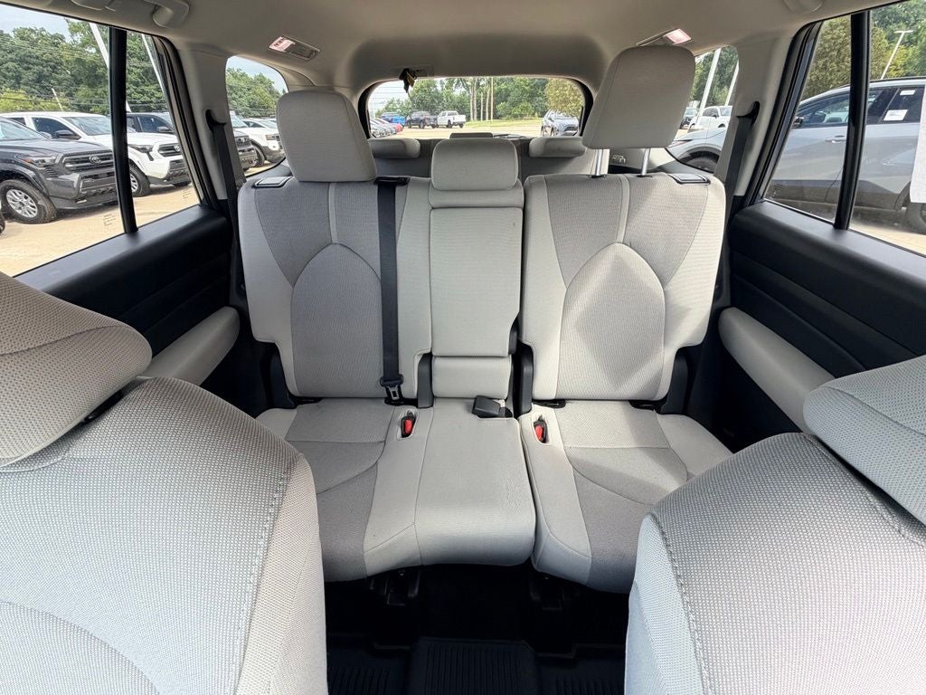 2025 Toyota Grand Highlander LE