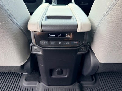 2025 Toyota Grand Highlander LE