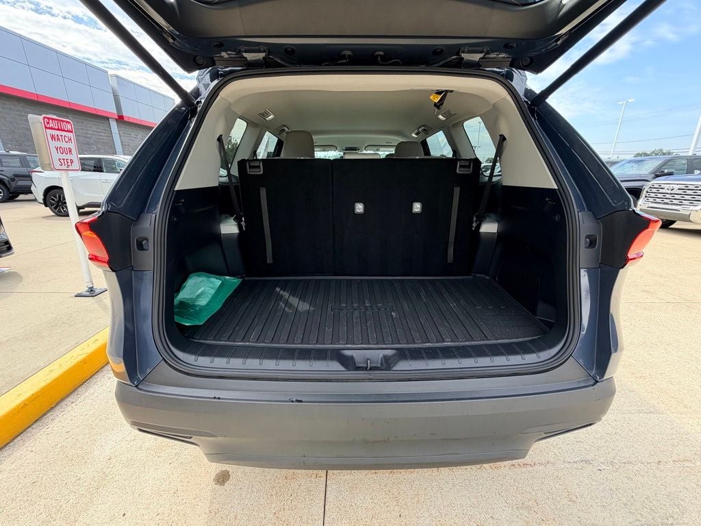 2025 Toyota Grand Highlander LE