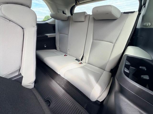 2025 Toyota Grand Highlander LE