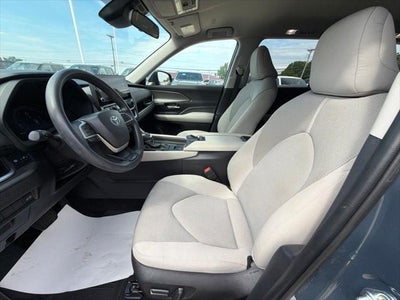 2025 Toyota Grand Highlander LE