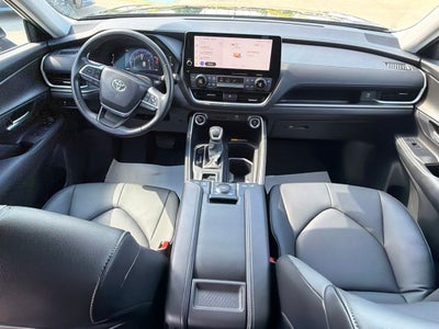 2024 Toyota GRAND HIGHLANDER XLE