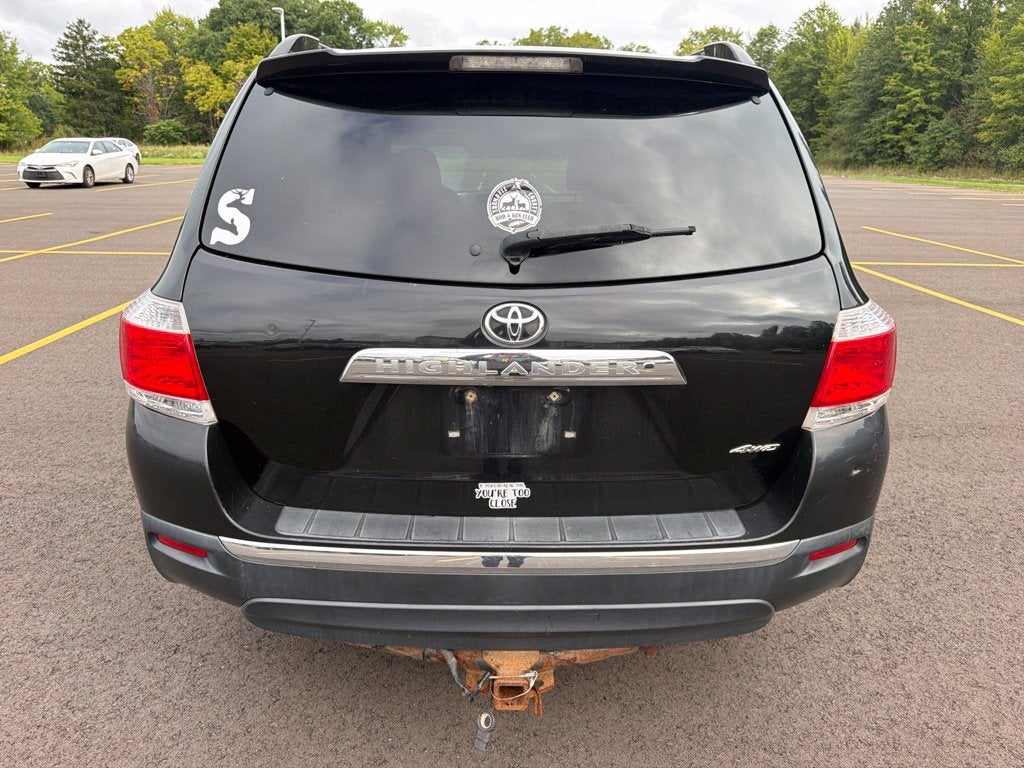 2013 Toyota HIGHLANDER SE