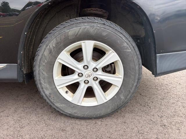 2013 Toyota HIGHLANDER SE