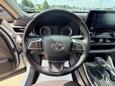 2022 Toyota Highlander LE