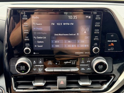 2022 Toyota Highlander LE
