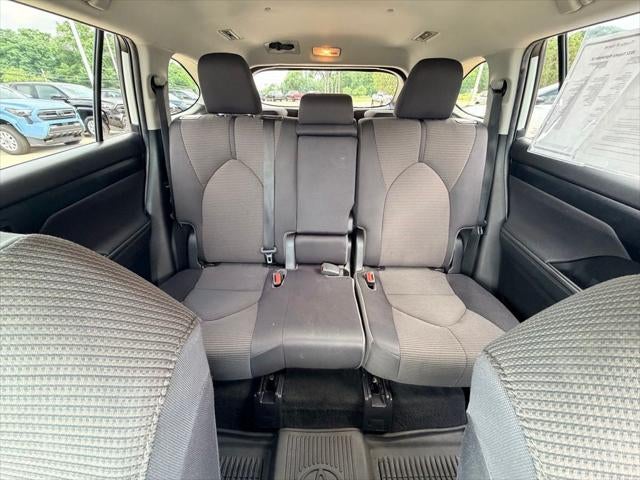 2022 Toyota Highlander LE