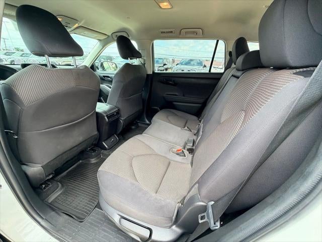 2022 Toyota Highlander LE