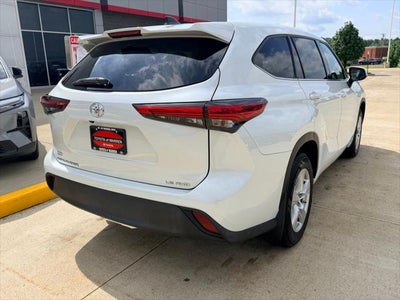 2022 Toyota Highlander LE