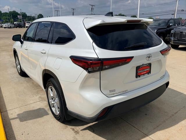 2022 Toyota Highlander LE