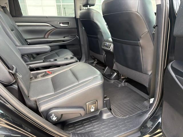 2019 Toyota Highlander Limited Platinum