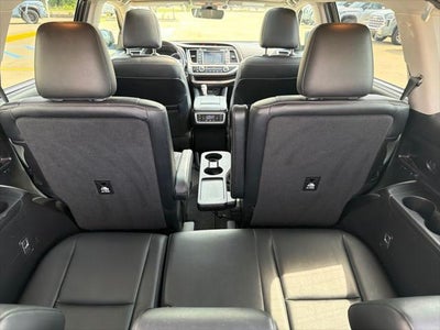 2019 Toyota Highlander Limited Platinum