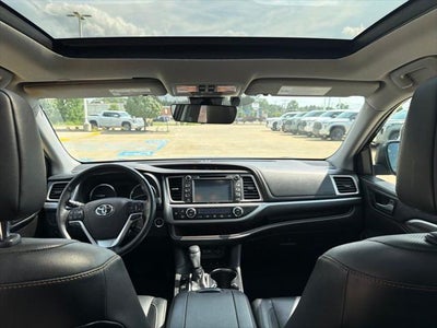 2019 Toyota Highlander Limited Platinum