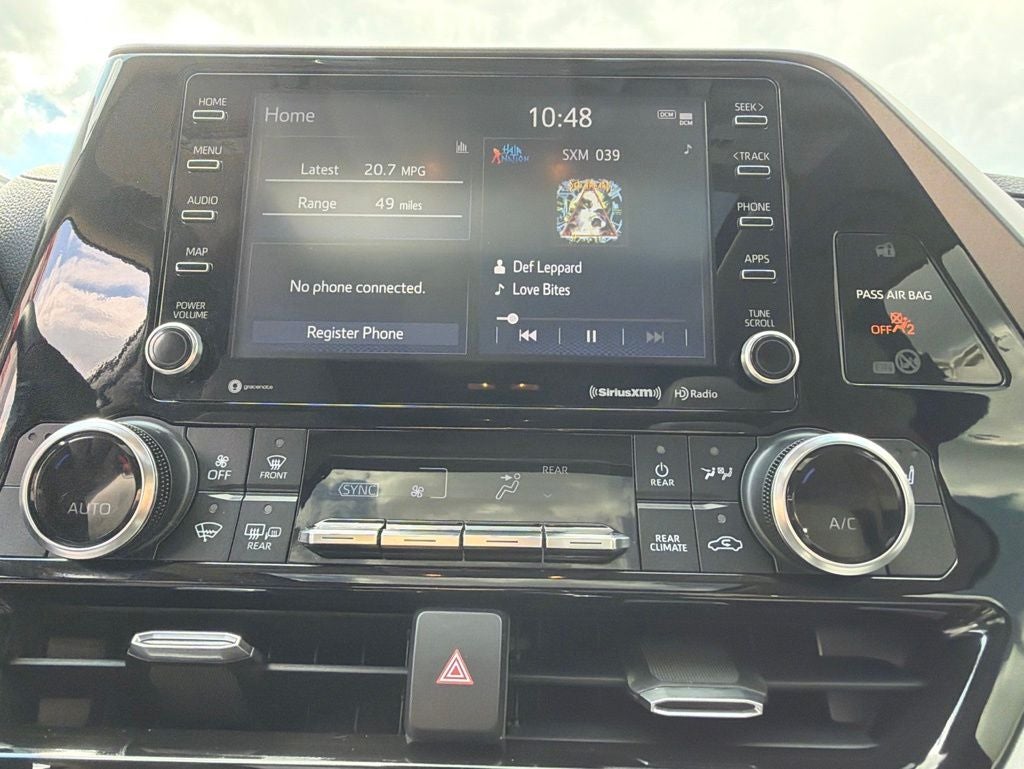 2022 Toyota HIGHLANDER XLE