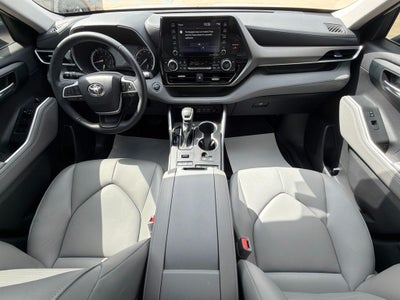 2022 Toyota HIGHLANDER XLE