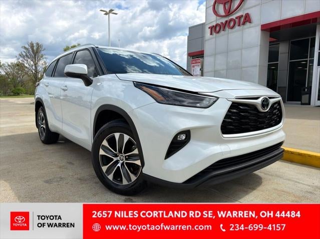 2022 Toyota HIGHLANDER XLE